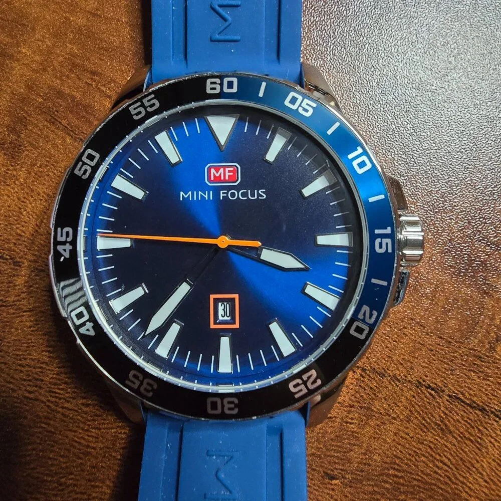 Mini Focus Quartz Watch - Picture 1 of 4